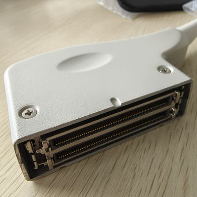 GE 4C-RS コンベックス トランスデューサ用のII級金属互換性超音波スキャナープローブ